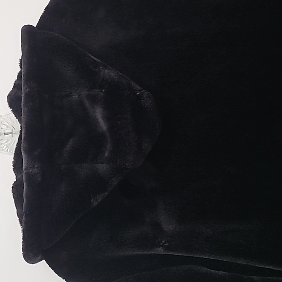 Black Faux Fur Hoodie - Picture 6 of 6